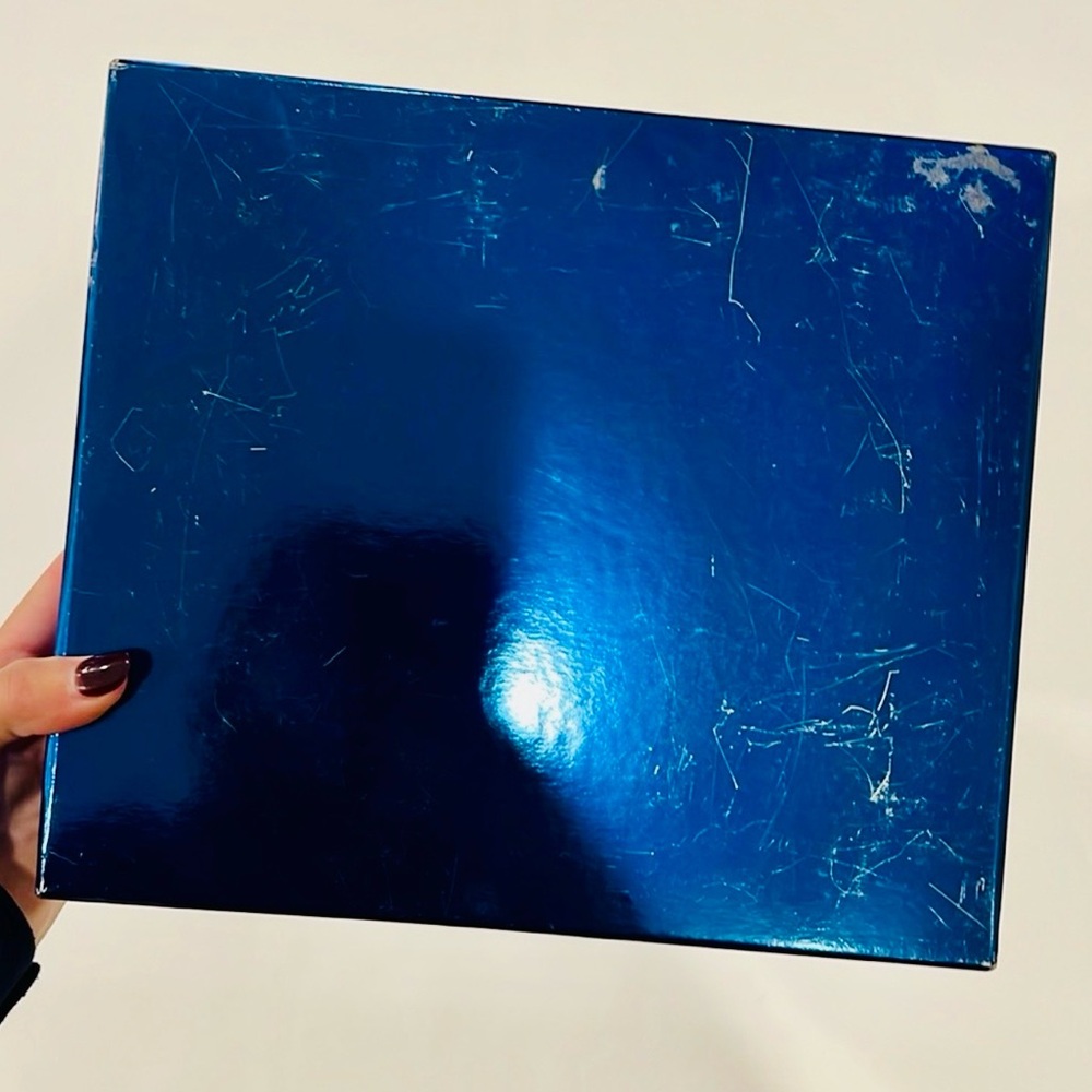 VERSACE Blue Box, EUC - Picture 7 of 7